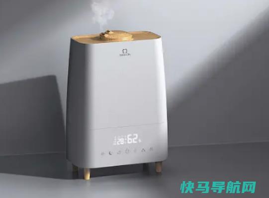 加湿器离近会让没声音吗？加湿器用剩的水要重新换吗